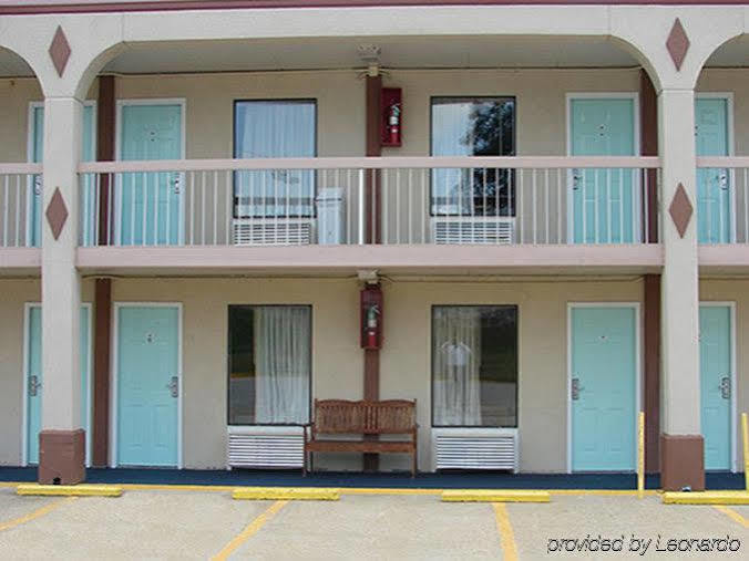 Red Carpet Inn - Natchez Exterior photo